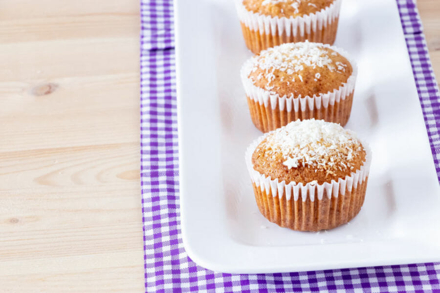 Saftige Ananas-Kokos-Muffins 1