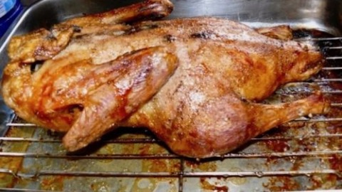 Omas gefüllte Weihnachtsgans mit Beifuß, ganz simpel 4 Gans