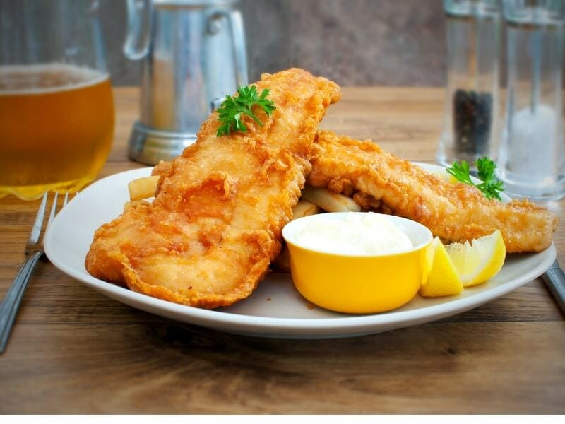 Omas Backfisch im Bierteig mit Remoulade - Oma Kocht