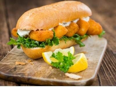 backfisch-im-broetchen