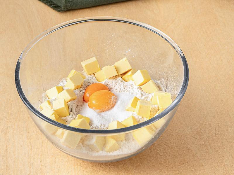 murbeteig mehl schüssel