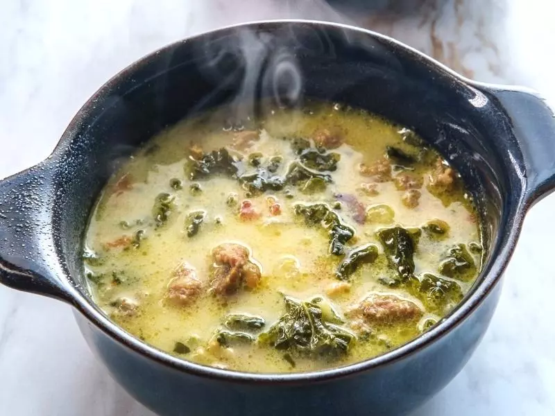 Omas sahnige Grünkohlsuppe mit Speck 2 kohlsuppe-sahne