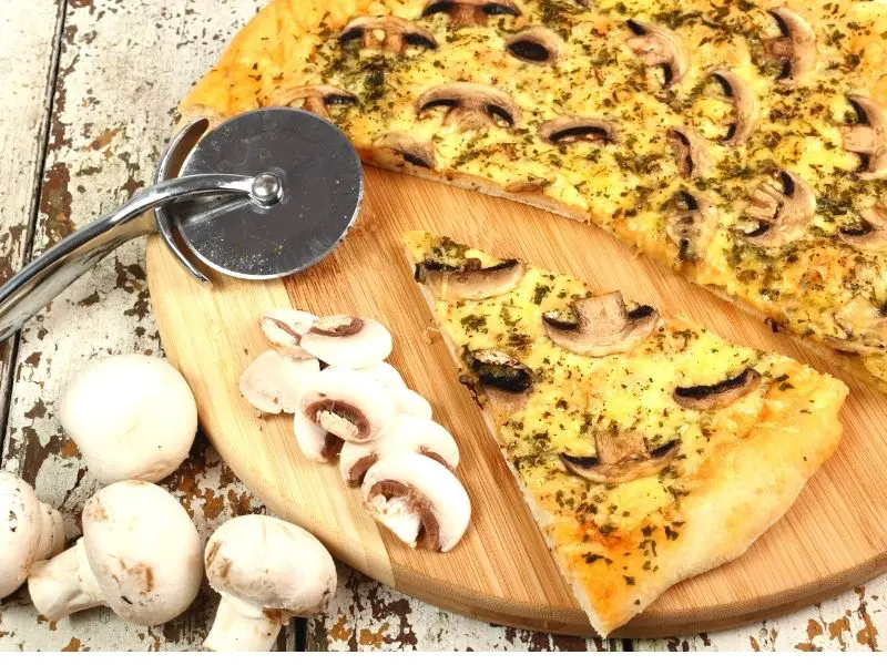 Omas berühmte Pilz-Pizza 2