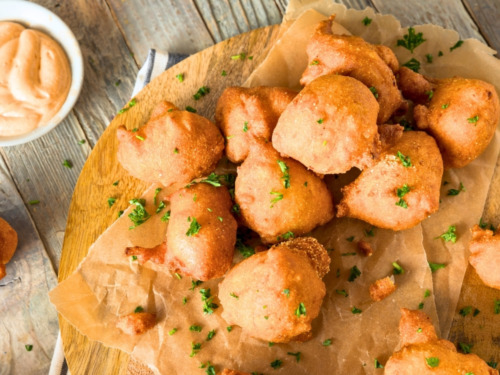 Champignons im Bierteig mit Sauce Tartare 3 frittierte Pilze in Bierteig