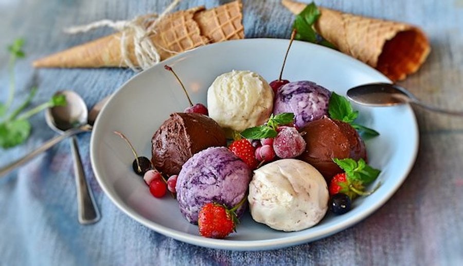 Rezept-Suche 243 Veilcheneis und bunte Eiskugeln