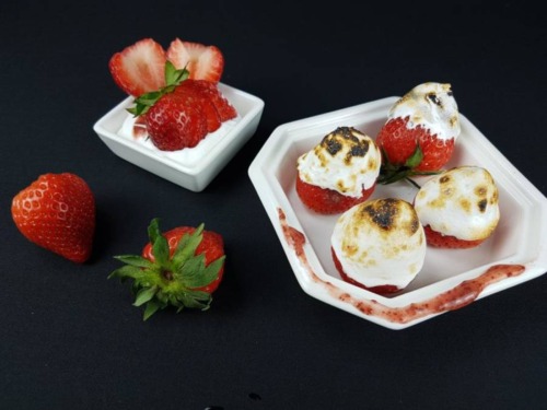 Frische Erdbeeren mit Marshmellow-Fluff 4 Erdbeer Eiweiss Fluff