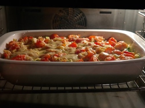 Kartoffelauflauf mit frischen Kräutern 3 Kartoffelauflauf mit Kräuter und Tomaten