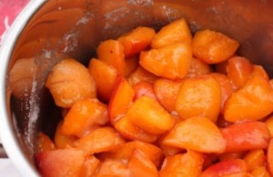 Aprikosensauce-griessbrei-rezept-marmelade