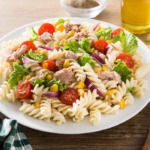 bunter-nudelsalat-thunfisch