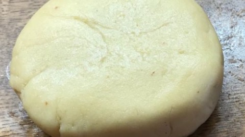 Umwerfende, kleine Mini-Käsekuchen 5 Mürbeteig roh
