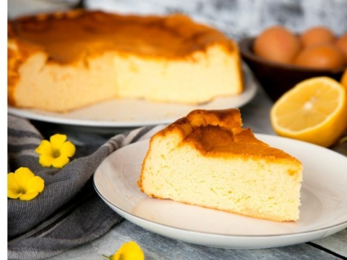 Omas Quarkkuchen - einfach und fluffig aus dem Ofen - Oma Kocht