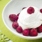 Weincreme mit Himbeeren überbacken