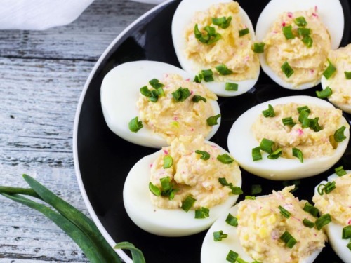 Gefüllte Eier klassisch nach Omas Rezept: mit Kräutern 4 Gefüllte-Eier-mayonnaise-2