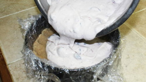 Low Carb Käsekuchen ohne Backen 6 kaesekuchen-keto-nobake-rezept-lowcarb-teig-boden2