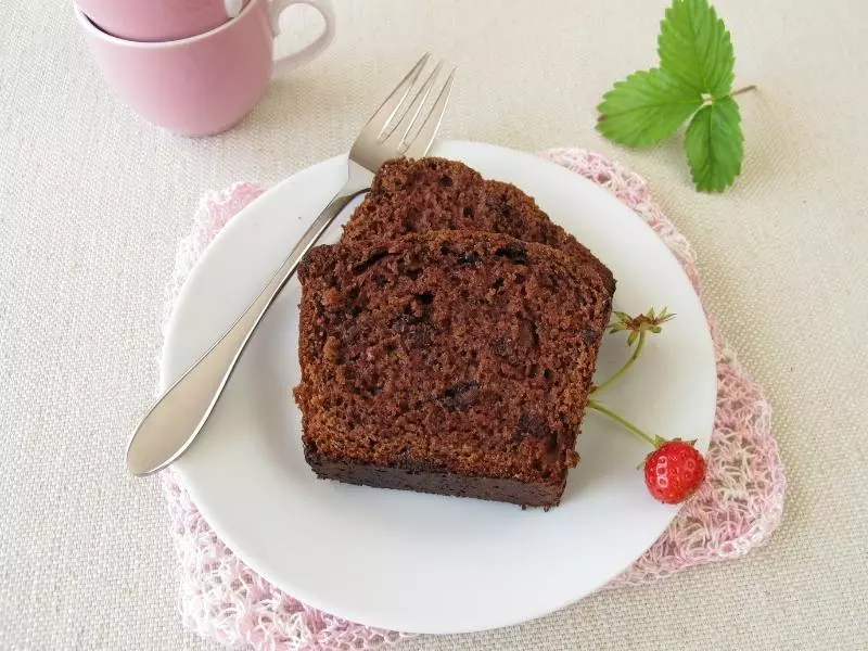 weinkuchen-stueck-teller