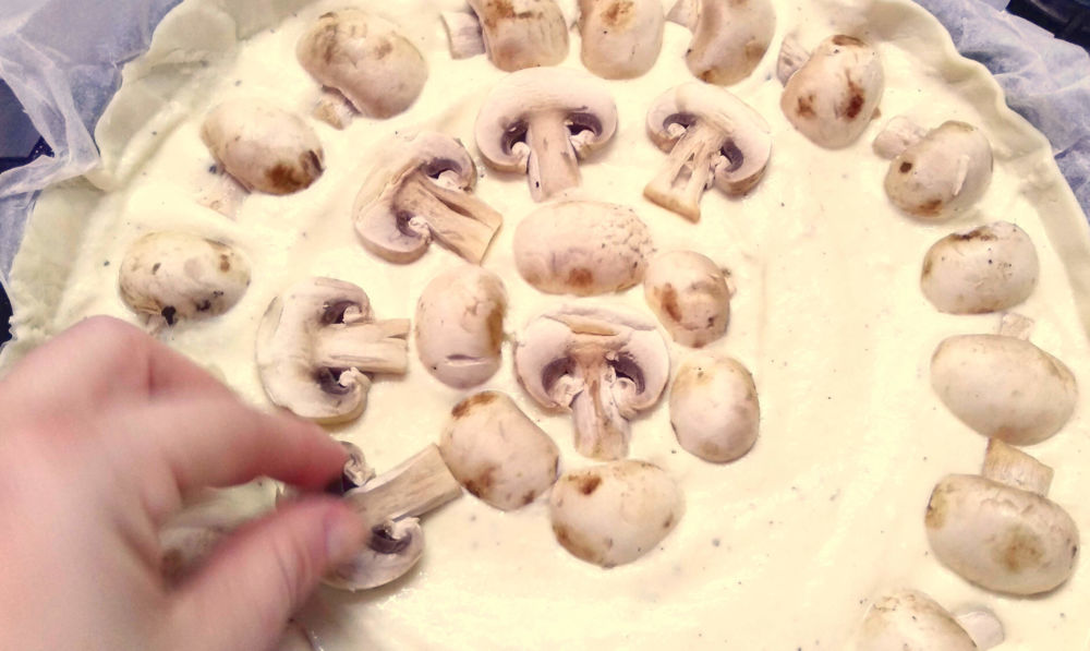 Schnelle, vegetarische Champignon-Quiche | Omas Rezepte