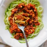 Zucchininudeln-pilzbolognese