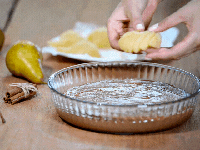 Omas würziger Schoko-Birnen-Kuchen 3 birnen-belegen-schokokuchen