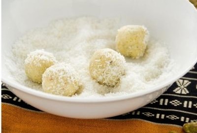 Kokospralinen à la Raffaello mit weisser Schokolade 5 Raffaelo2