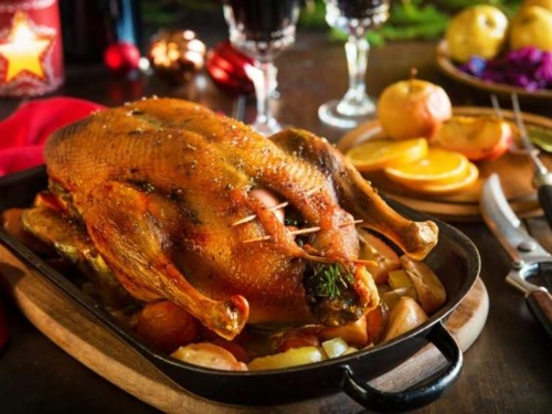 Omas deftiges Weihnachtsessen 4 Ente gefullt apfel leber bratwurst2