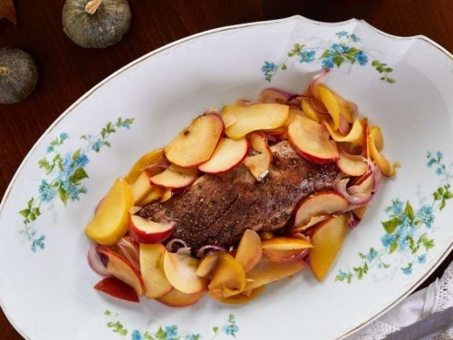 Omas deftiges Weihnachtsessen 13 Schweinebraten mit Apfel3