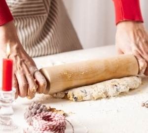 Omas Mini-Stollen mit Marzipan 5 Stollenkonfekt-Teig