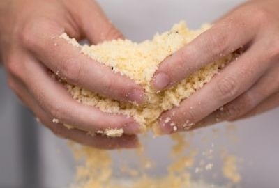 Original Wiener Vanillekipferl, zwei Varianten 3 Vanillekipferl Butter Mรผrbeteig