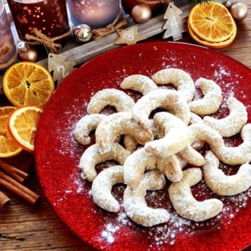 Original Wiener Vanillekipferl mit Walnüssen - Oma Kocht