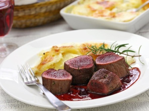 Omas deftiges Weihnachtsessen 8 Rehrücken rezept