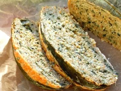 Omas rustikales Bärlauchbrot 1 rustikales-bärlauchbrot-scheiben
