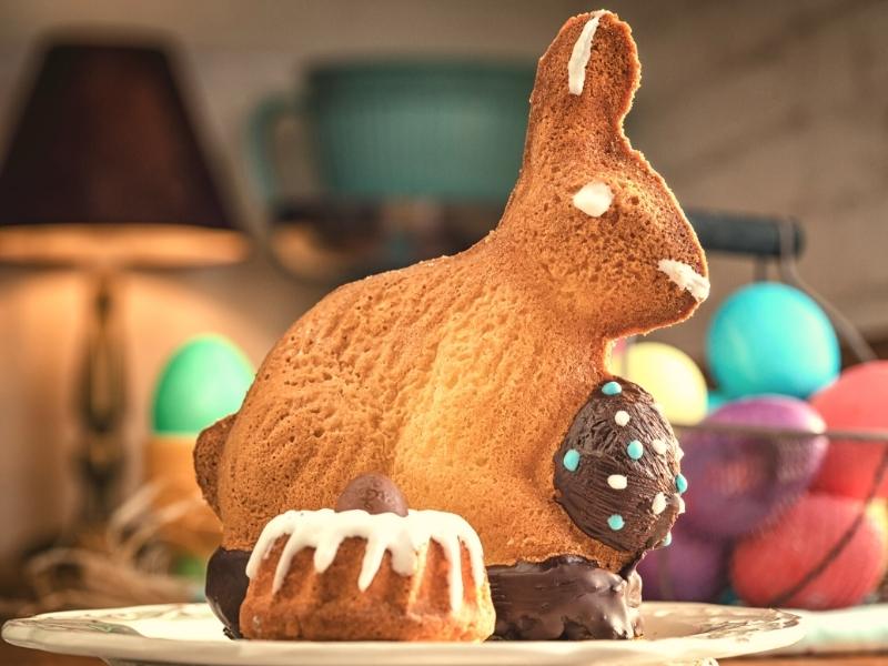 Fluffiger Osterhasenkuchen aus Biskuitteig 1