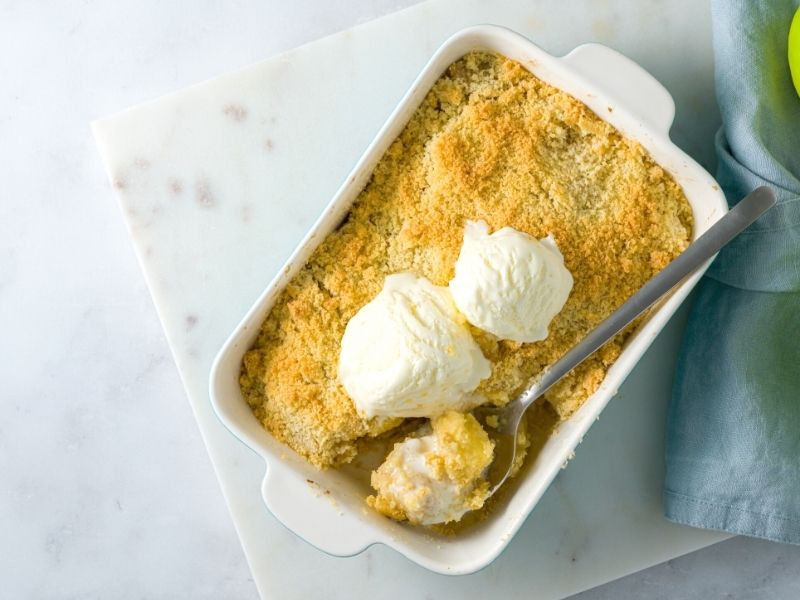 Lecker, süßes Birnen-Crumble Dessert 1