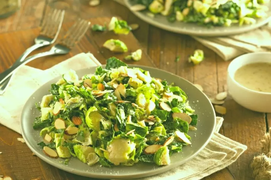 Rosenkohlsalat-rezept-nusse