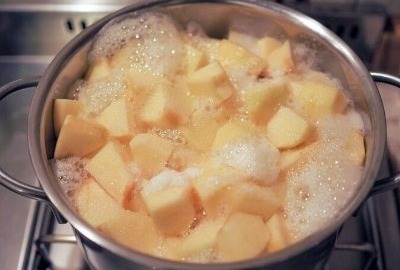 Hausgemachte Apfelmarmelade 2 apfel-kochen