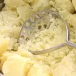 kartoffelbrei-stampfen