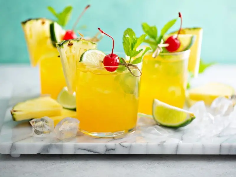 Sommerlicher Jamaica Rum-Punsch 2