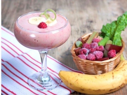 Fruchtiger Rhabarber-Smoothie 3 rhabarber-smoothie