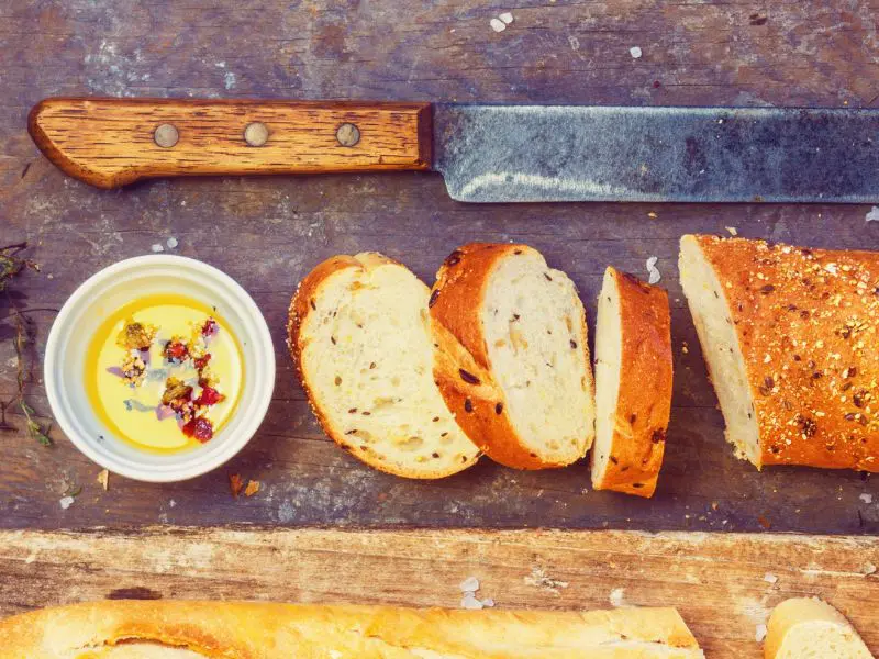 Krosses Dinkel-Baguette mit Karotten | Oma Kocht