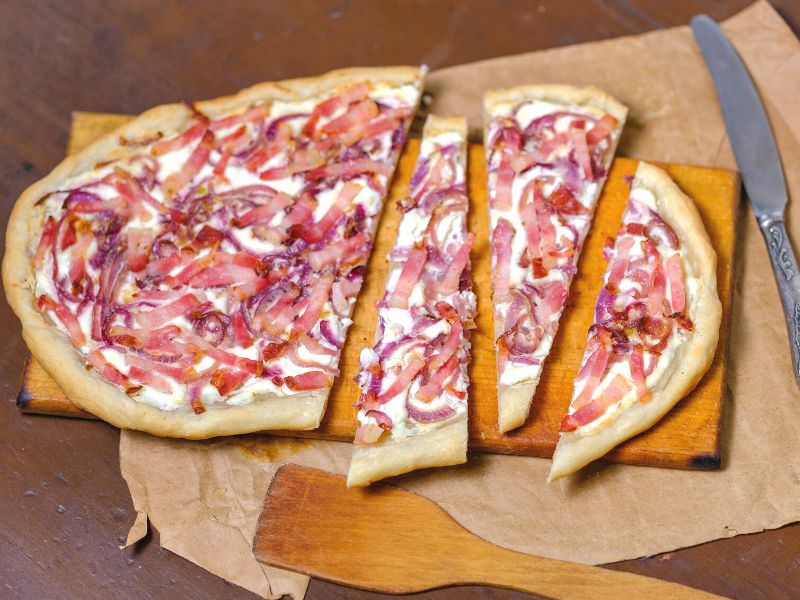 Elsässer Flammkuchen, ganz klassisch 1