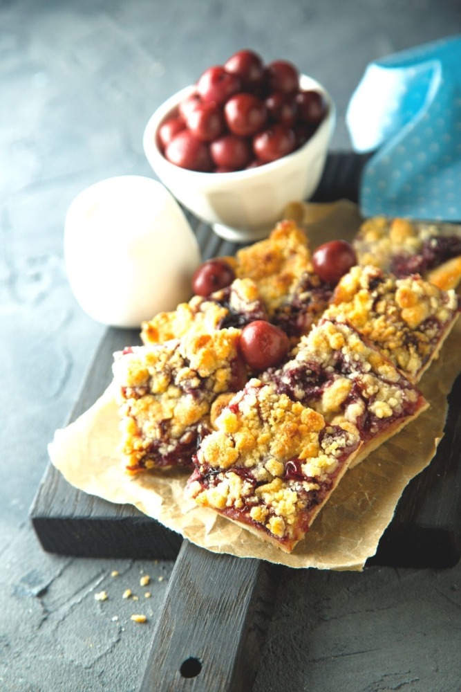 Großmutters Kirschkuchen mit Streuseln - Oma Kocht