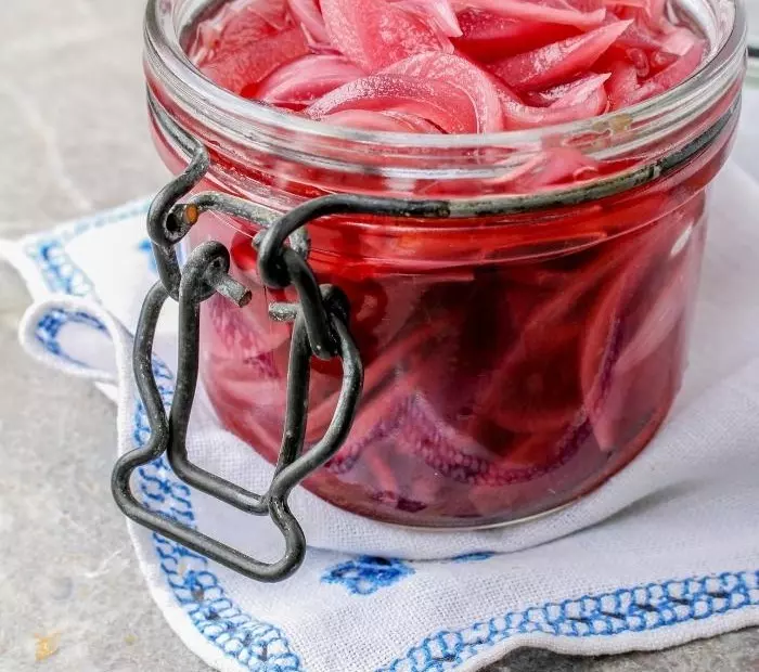 Eingelegte Balsamico-Essigzwiebeln 1 essigzwiebeln-balsamico