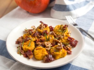 kurbis-griess-nocken-gnocchi2