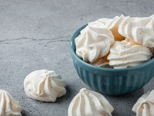 Baiser aus 3 Zutaten, das Grundrezept + Tipps 12 Baisers aus Eiweissschaum