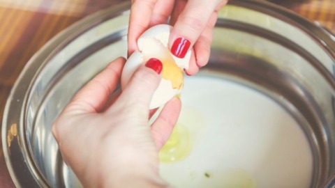 Baiser aus 3 Zutaten, das Grundrezept + Tipps 8 Eier trennen