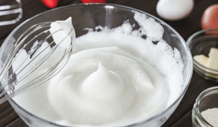 Baiser aus 3 Zutaten, das Grundrezept + Tipps 14 Eiweiss schlagen anfang