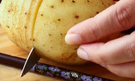 Hasselback-Kartoffeln, gefüllte Fächerkartoffeln 4 kartoffeln-faechern