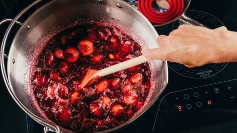 Fruchtiges Pflaumenmus wie früher, auf 2 Arten 2 Pflaumen in Essig eingelegt