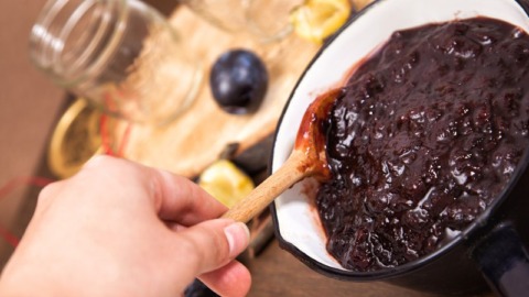 Fruchtiges Pflaumenmus wie früher, auf 2 Arten 3 pflaumenmus-kochen