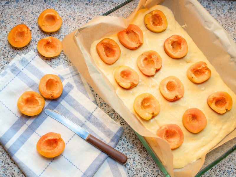 Aprikosenkuchen vom Blech 3 aprikosenkuchen-ruehrteig-backen