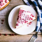 kaesekuchen-rote-johannisbeeren-rezept